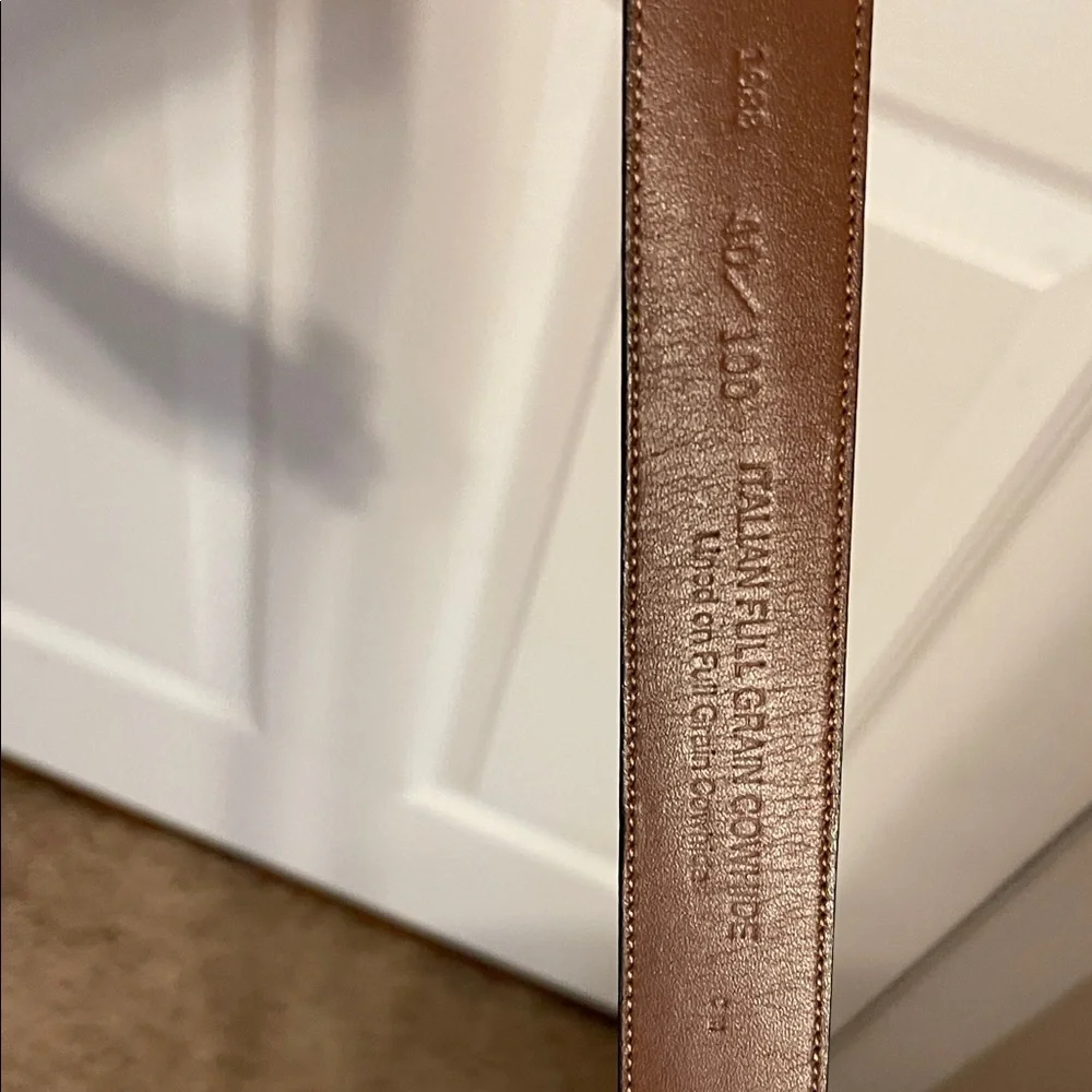 Roundtree & Yorke Dark Brown Leather Belt with Gold Buckle Size 40